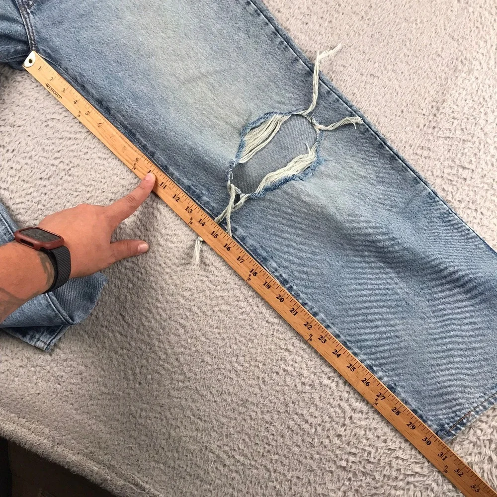 Levis 94 Baggy Jeans Women 30 Blue Distressed Knee Holes Mid Rise Straight NEW